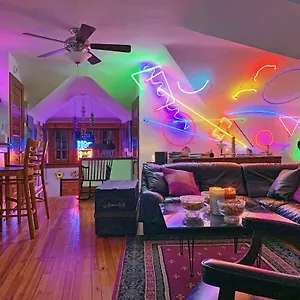 https://mike-allens-place-on-the-park_2.columbusohiohotels.org